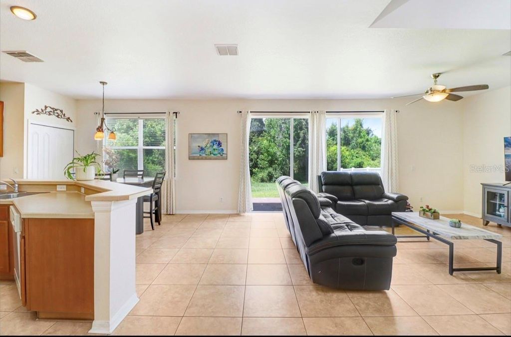 Image 19 of property listing at 9312 LOGWOOD COURT, Tampa, FL 33647