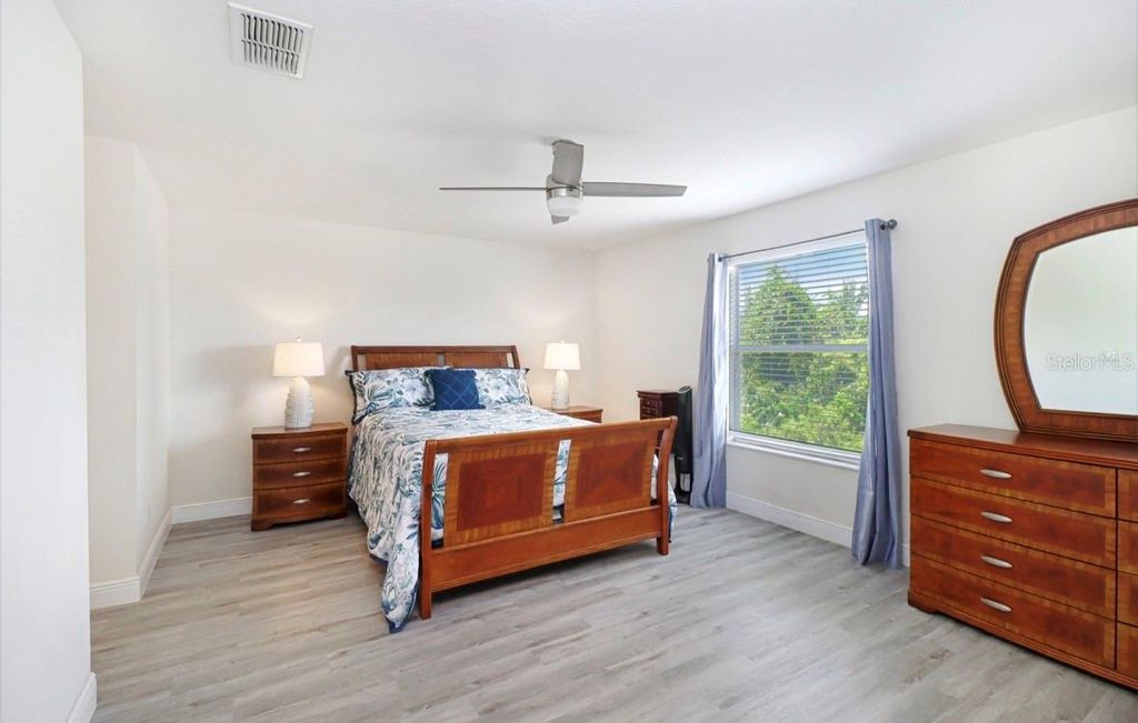 Image 24 of property listing at 9312 LOGWOOD COURT, Tampa, FL 33647