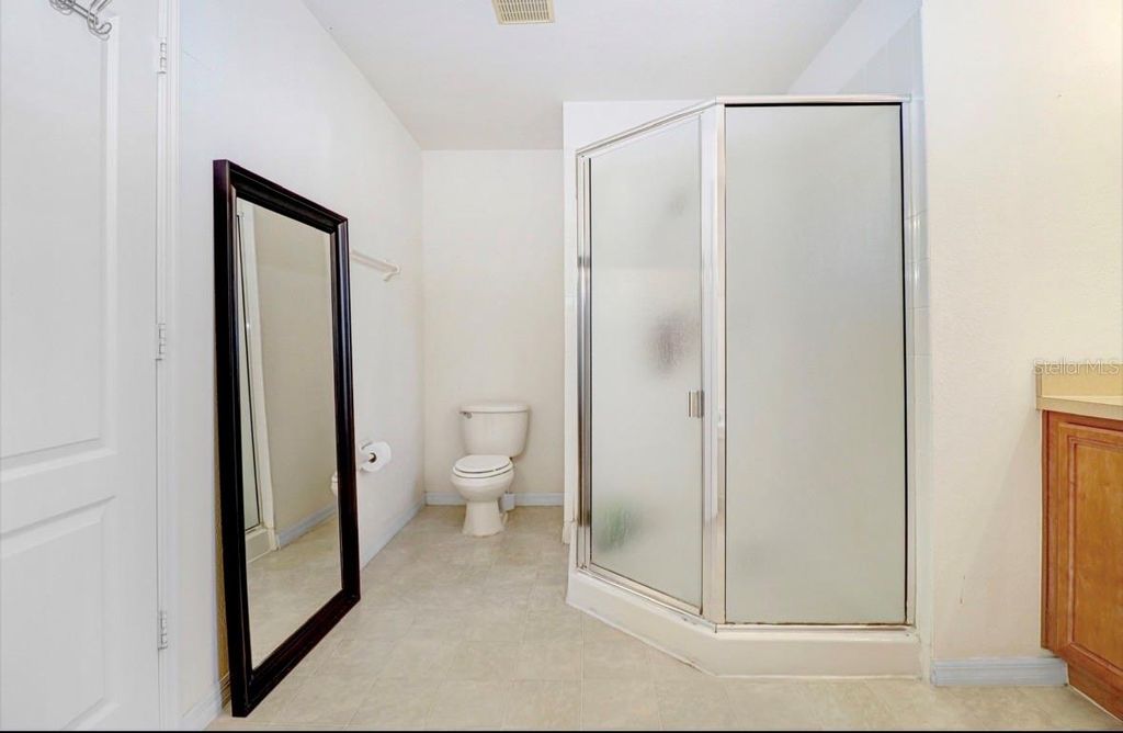 Image 28 of property listing at 9312 LOGWOOD COURT, Tampa, FL 33647