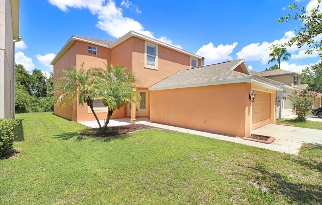 Image 5 of property listing at 9312 LOGWOOD COURT, Tampa, FL 33647