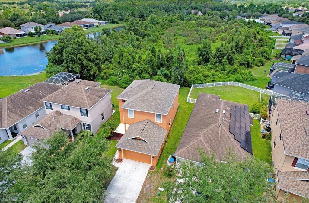 Image 52 of property listing at 9312 LOGWOOD COURT, Tampa, FL 33647