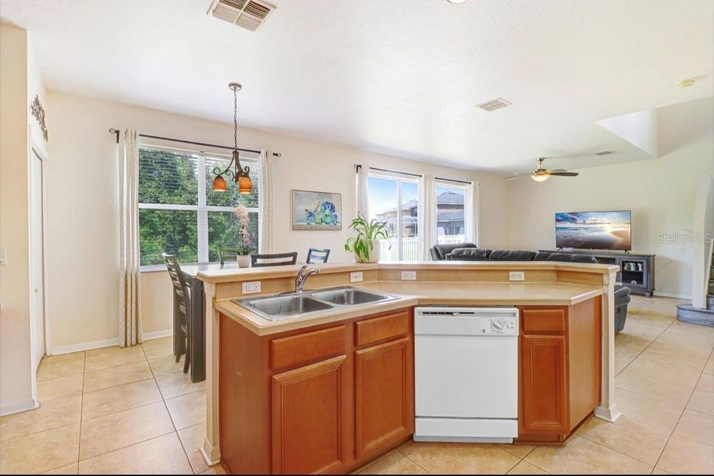 Image 10 of property listing at 9312 LOGWOOD COURT, Tampa, FL 33647