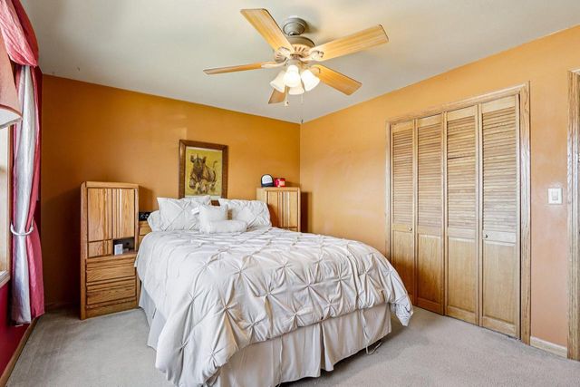 W142N10472 Magnolia DRIVE, Germantown, WI 53022