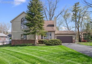 5461 Putnam Drive, West Bloomfield Charter Township, MI 48323