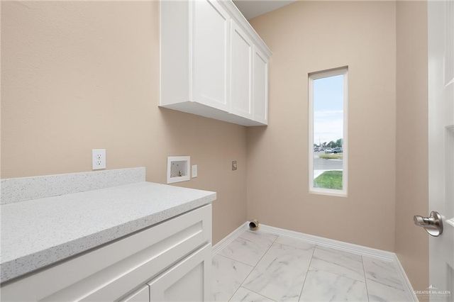 908 Bella Avenue, Alamo, TX 78516