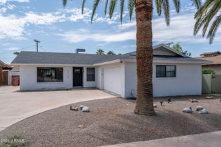 8725 E BONNIE ROSE Avenue, Scottsdale, AZ 85250