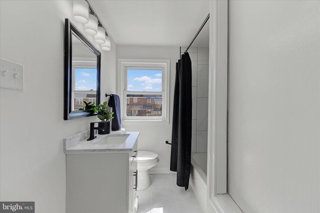 Image 16 of property listing at 5422 BUCKNELL RD, Baltimore, MD 21206