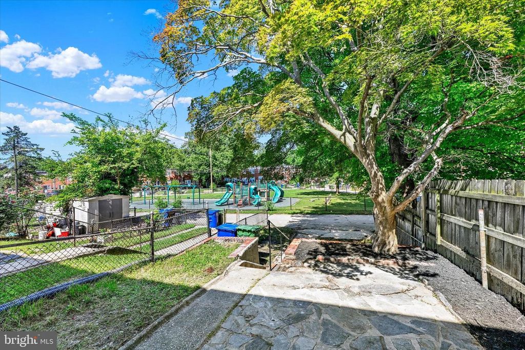 Image 27 of property listing at 5422 BUCKNELL RD, Baltimore, MD 21206