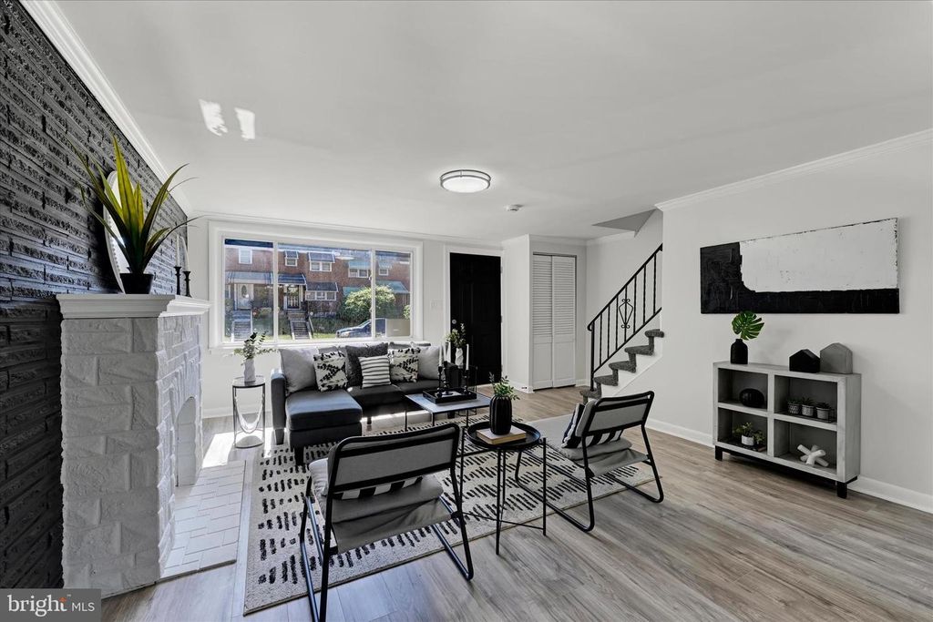 Image 5 of property listing at 5422 BUCKNELL RD, Baltimore, MD 21206