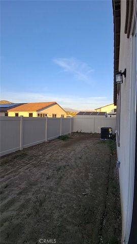 266 Planter Court, Hemet, CA 92543