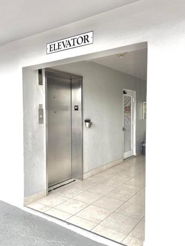 1021 Crystal Lake Drive 315, Deerfield Beach, FL 33064