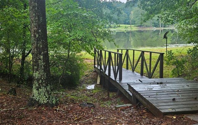 3189 Spring Lake Dr NE, Conyers, GA 30013