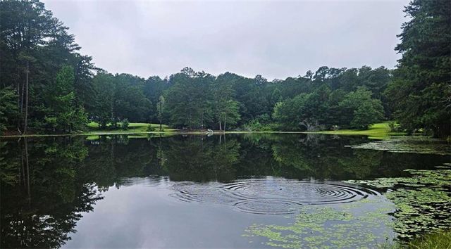 3189 Spring Lake Dr NE, Conyers, GA 30013