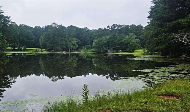 3189 Spring Lake Dr NE, Conyers, GA 30013