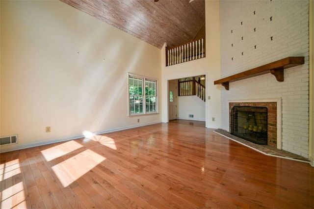 3189 Spring Lake Dr NE, Conyers, GA 30013