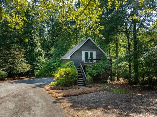 3189 Spring Lake Dr NE, Conyers, GA 30013