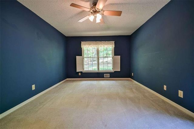 3189 Spring Lake Dr NE, Conyers, GA 30013