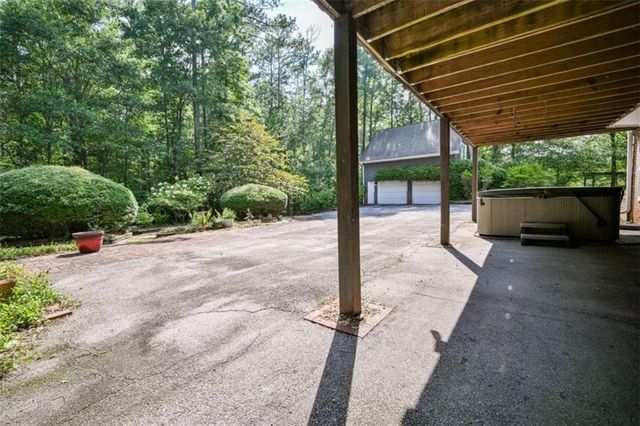3189 Spring Lake Dr NE, Conyers, GA 30013