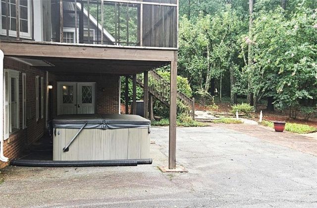 3189 Spring Lake Dr NE, Conyers, GA 30013