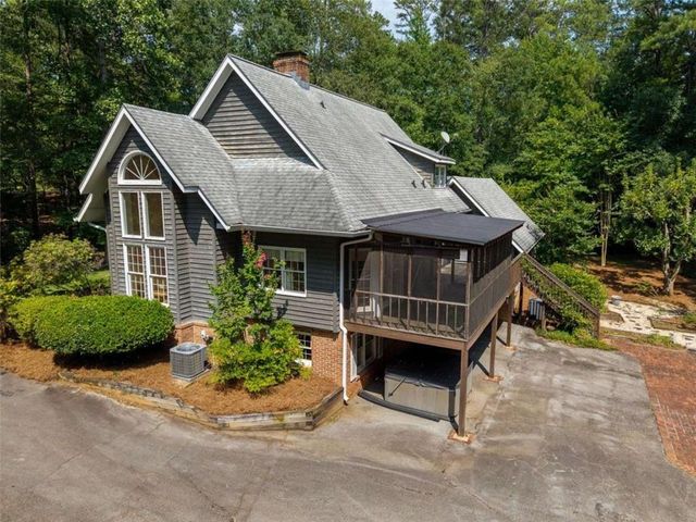 3189 Spring Lake Dr NE, Conyers, GA 30013