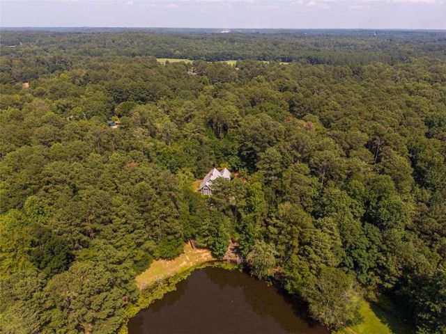 3189 Spring Lake Dr NE, Conyers, GA 30013