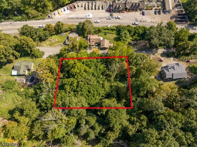 26 Old Rd, West Milford Twp., NJ 07421