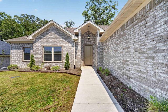 5009 Springwood Circle, Bryant, AR 72022