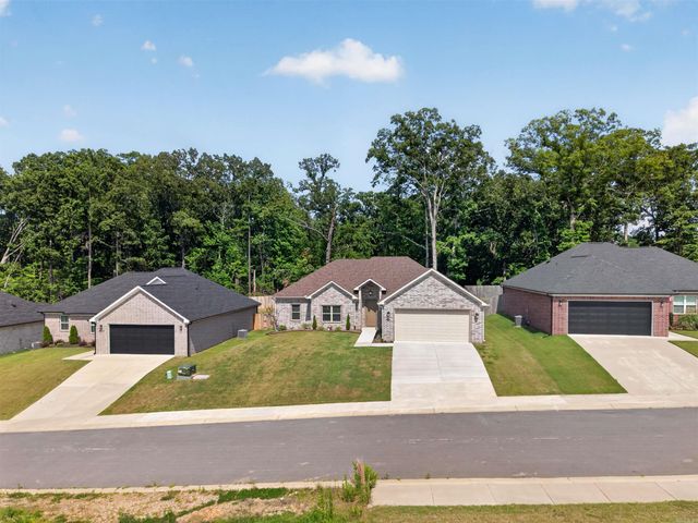 5009 Springwood Circle, Bryant, AR 72022