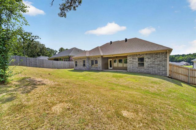 5009 Springwood Circle, Bryant, AR 72022