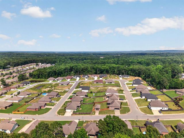 5009 Springwood Circle, Bryant, AR 72022