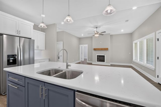 5009 Springwood Circle, Bryant, AR 72022