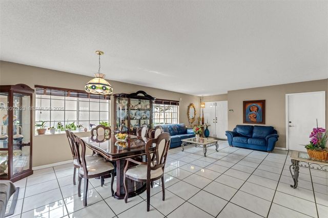 15362 SW 39th Lane, Miami, FL 33185