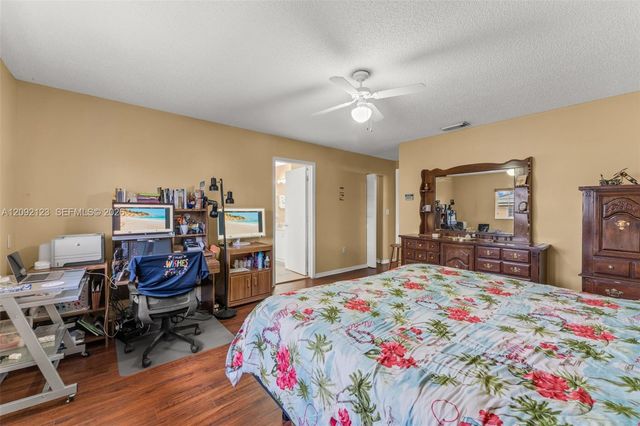 15362 SW 39th Lane, Miami, FL 33185