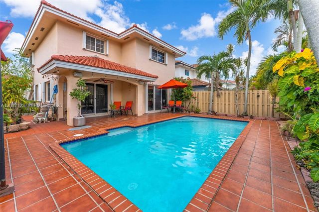 15362 SW 39th Lane, Miami, FL 33185