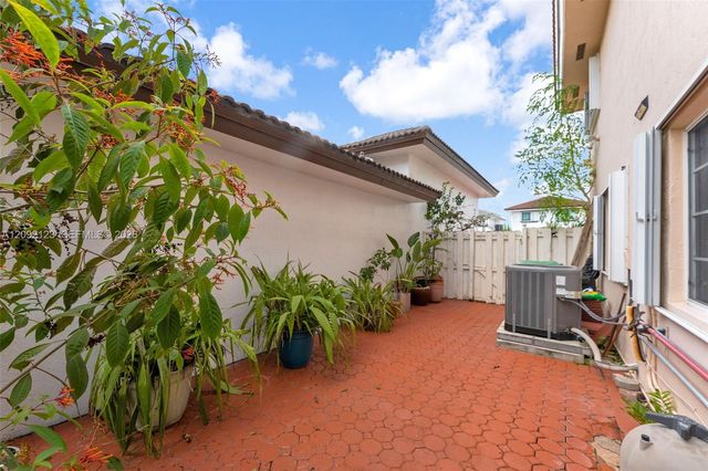 15362 SW 39th Lane, Miami, FL 33185