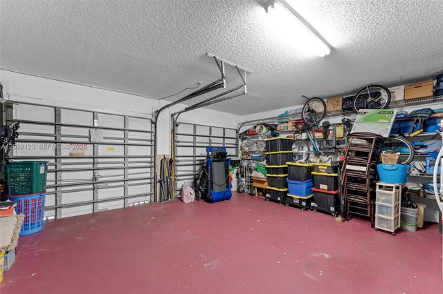 15362 SW 39th Lane, Miami, FL 33185