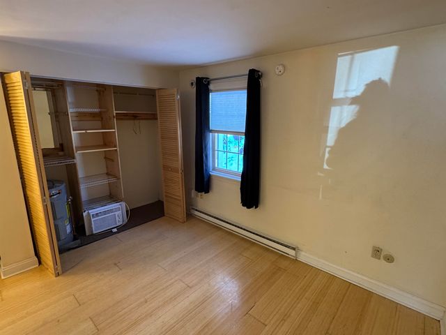 83 Cricketbrook Avenue, Dover, NH 03820