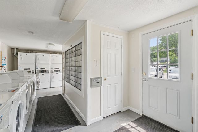 83 Cricketbrook Avenue, Dover, NH 03820