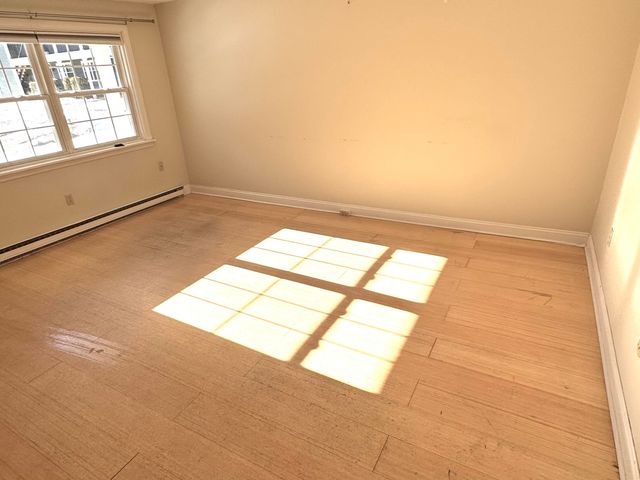 83 Cricketbrook Avenue, Dover, NH 03820