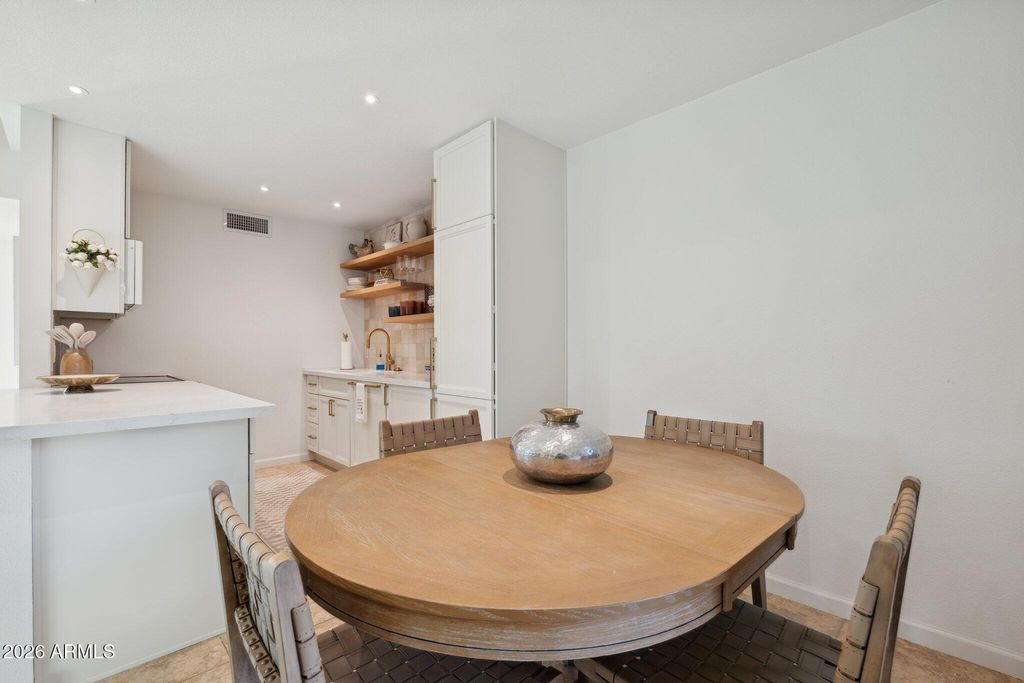 Image 14 of property listing at 4800 N 68TH Street 162, Scottsdale, AZ 85251