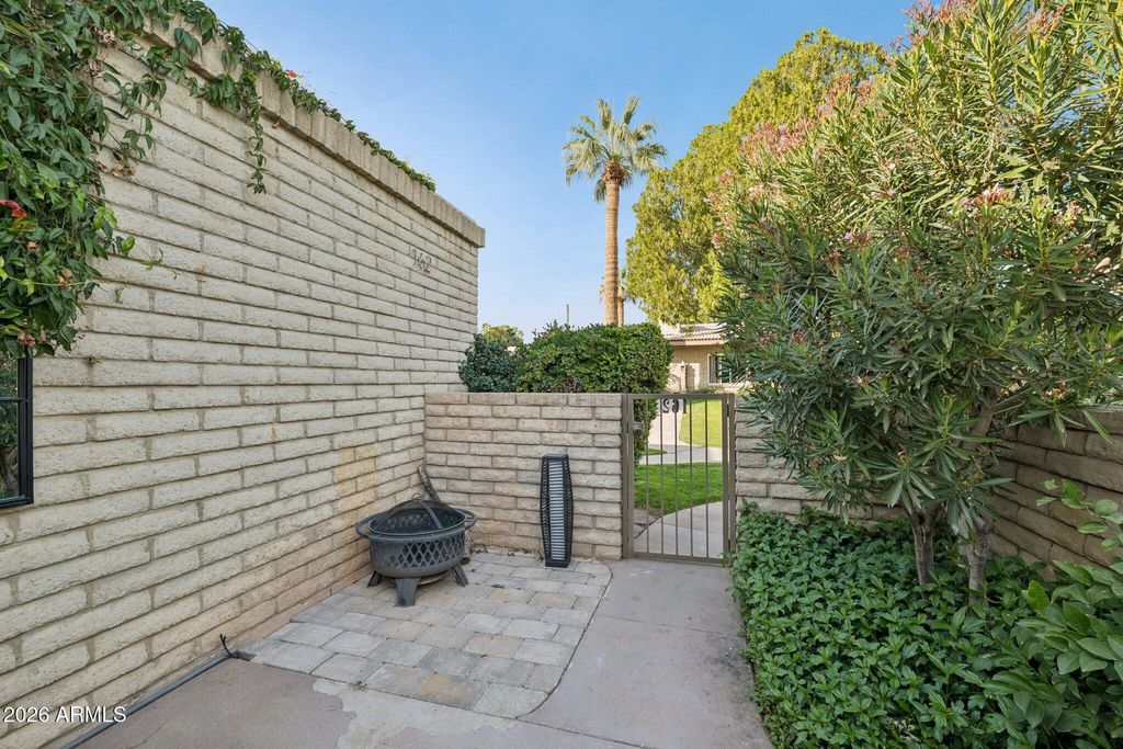 Image 37 of property listing at 4800 N 68TH Street 162, Scottsdale, AZ 85251