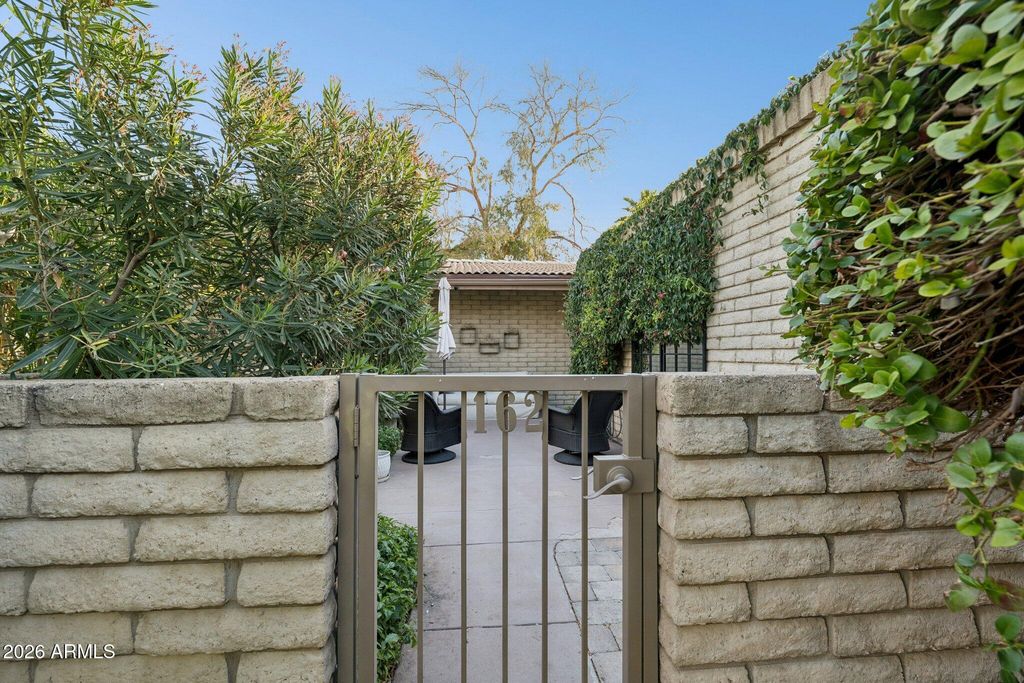 Image 40 of property listing at 4800 N 68TH Street 162, Scottsdale, AZ 85251