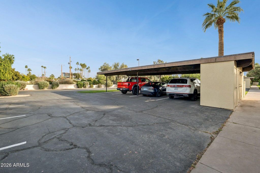 Image 43 of property listing at 4800 N 68TH Street 162, Scottsdale, AZ 85251