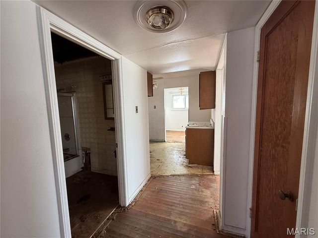 1031 Farmview Drive, St Louis, MO 63138