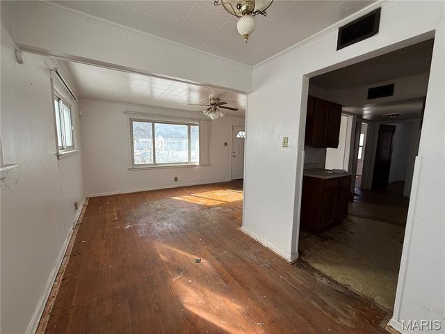 1031 Farmview Drive, St Louis, MO 63138