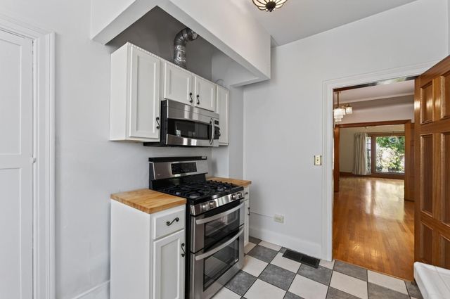 536 E Clinton Avenue, Fresno, CA 93704