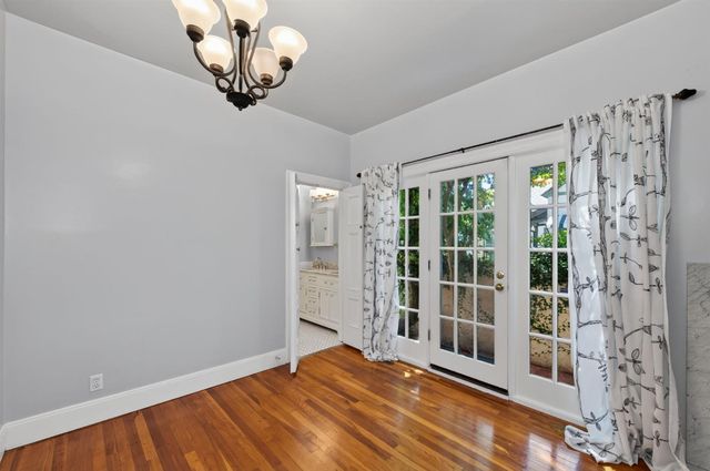536 E Clinton Avenue, Fresno, CA 93704