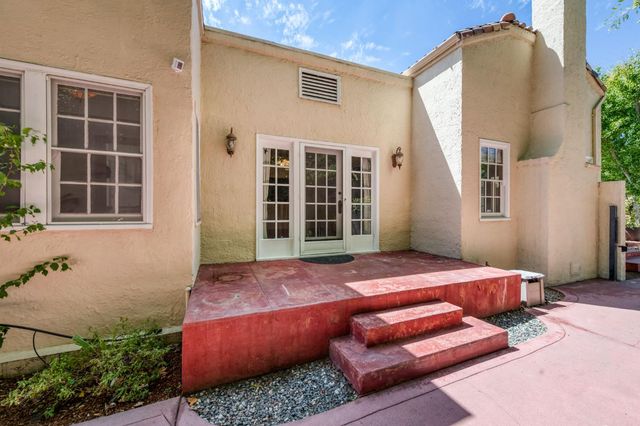 536 E Clinton Avenue, Fresno, CA 93704