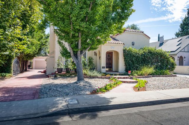 536 E Clinton Avenue, Fresno, CA 93704