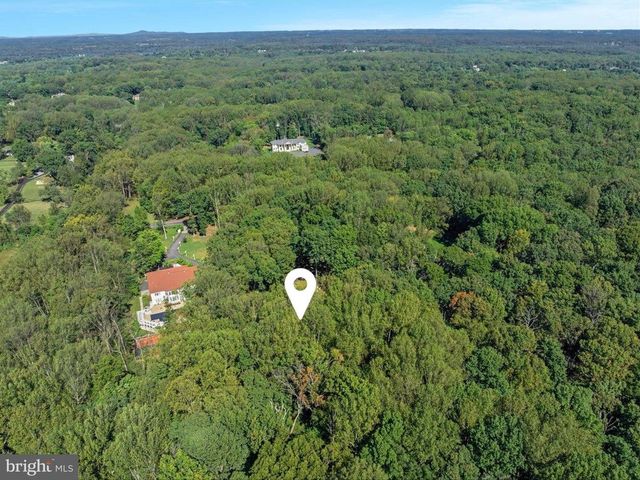 11119 COROBON LN, Great Falls, VA 22066
